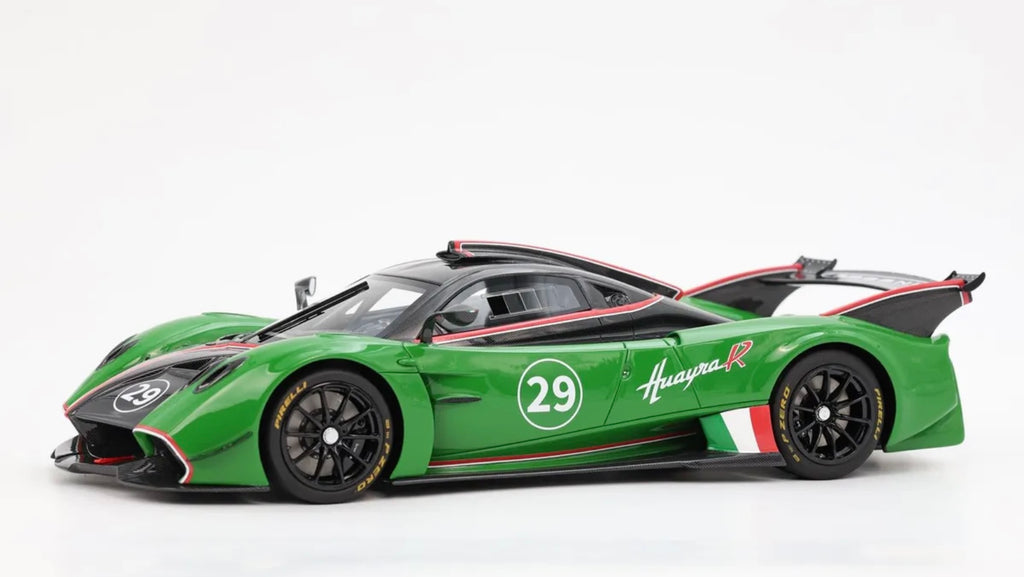 Pagani Huayra R 1:18 Model Car Replica in Gloss Black Carbon/Verde