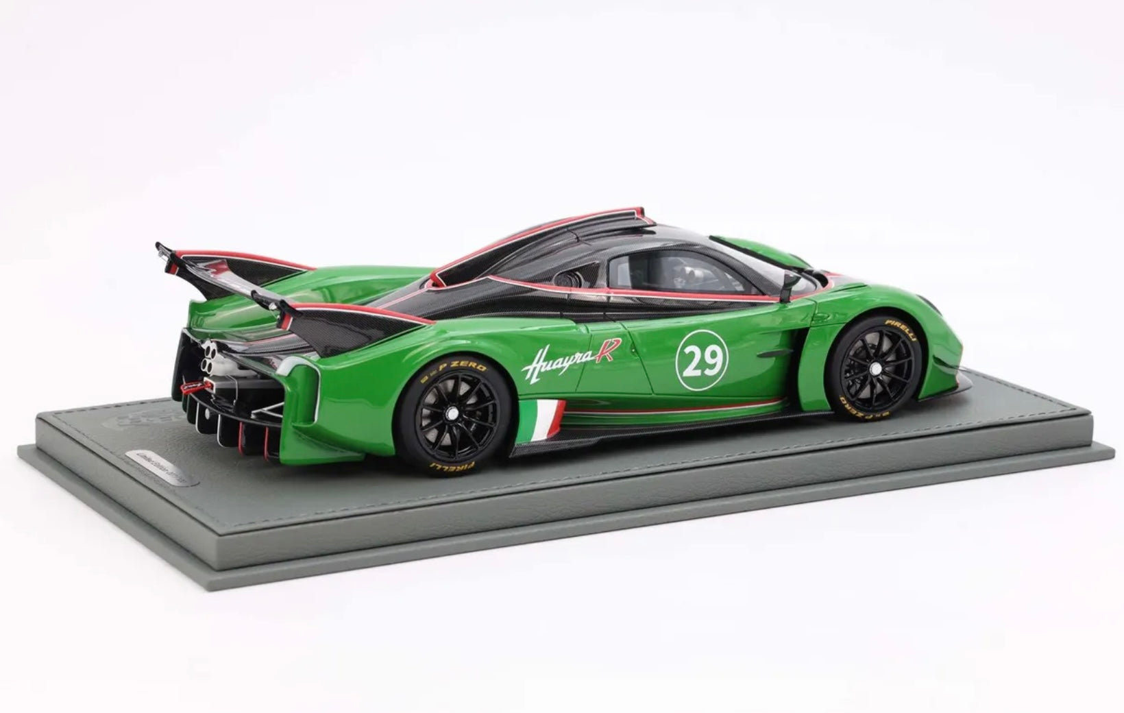 Pagani Huayra R 1:18 Model Car Replica in Gloss Black Carbon/Verde