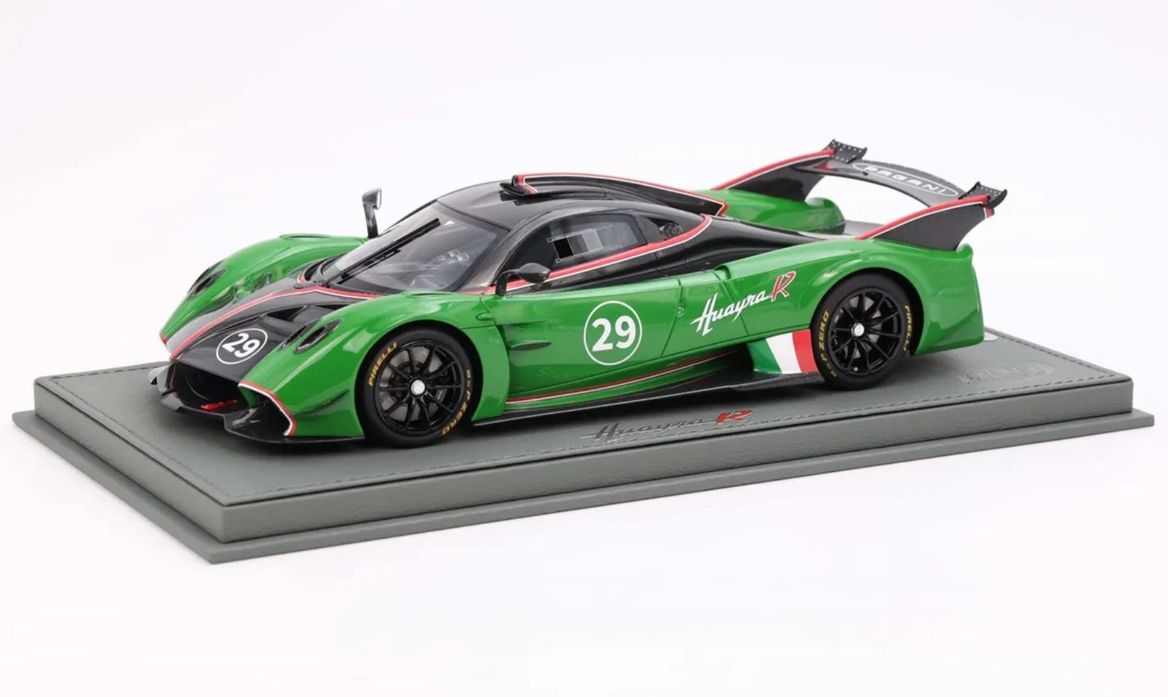 Pagani Huayra R 1:18 Model Car Replica in Gloss Black Carbon/Verde