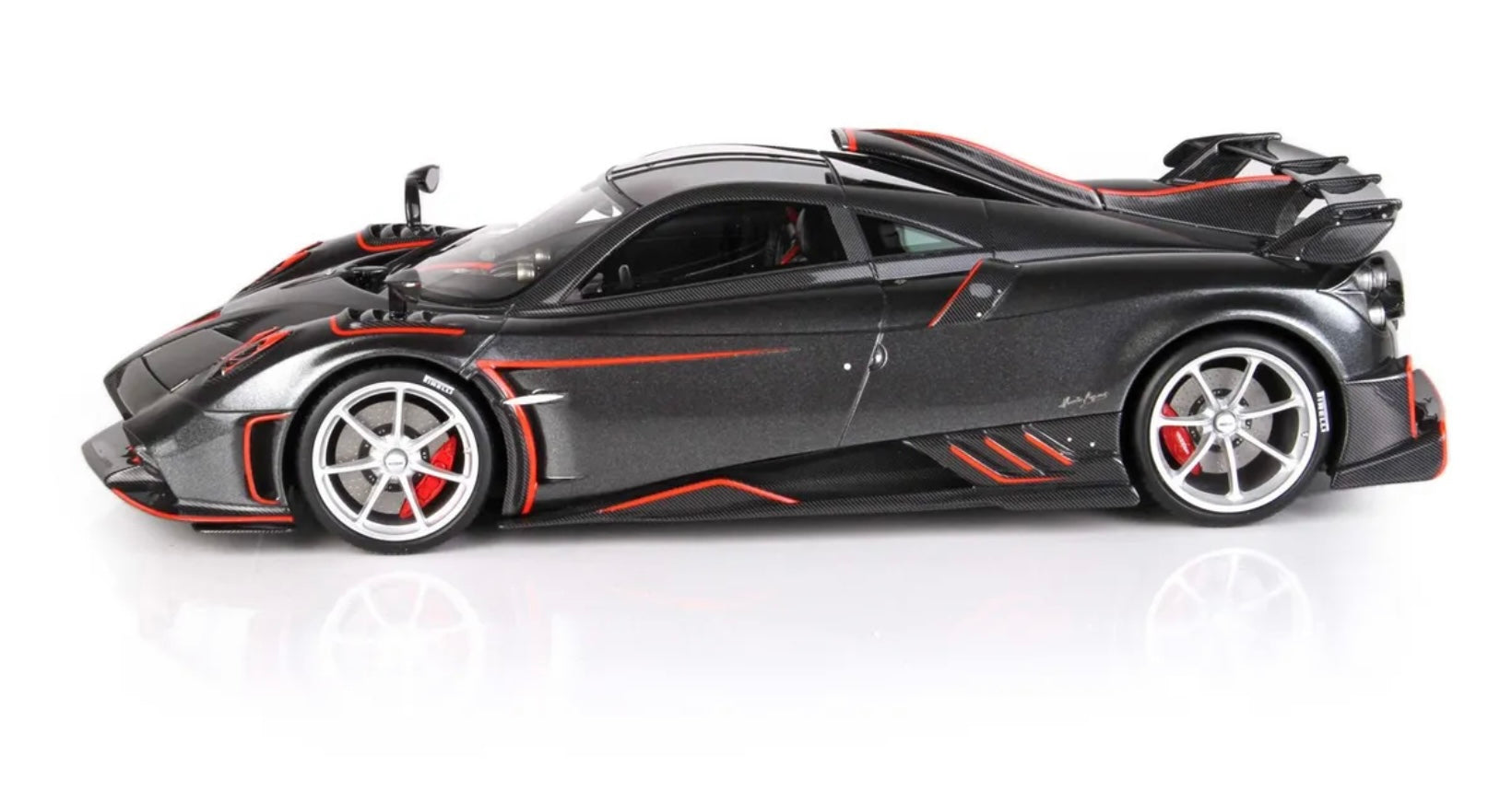 Pagani Imola 2020 Limited Edition 1:18 Model Car Replica #031/200