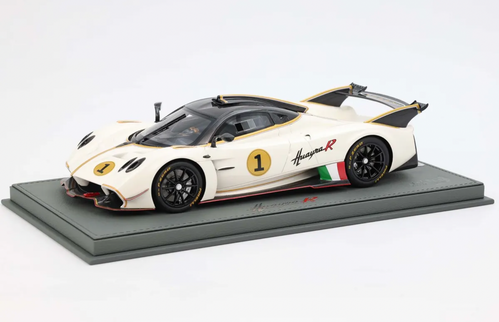 Pagani Huayra R 2020 1:18 Scale Replica Model Car in Benny White