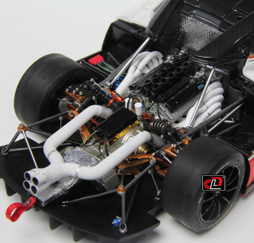Pagani Huayra R 1:18 Scale Die Cast Model (Pearl White)