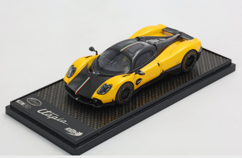 Pagani Utopia 1:43 Scale Replica Model Car (Giallo Ginevra)