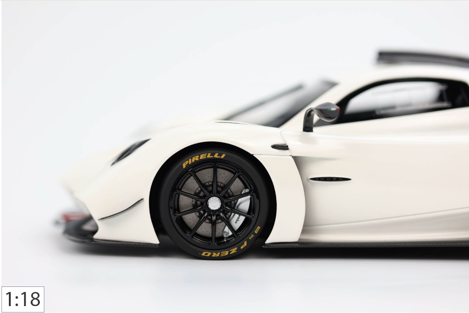 Pagani Huayra R 2020 1:18 Scale Replica Model Car in Benny White