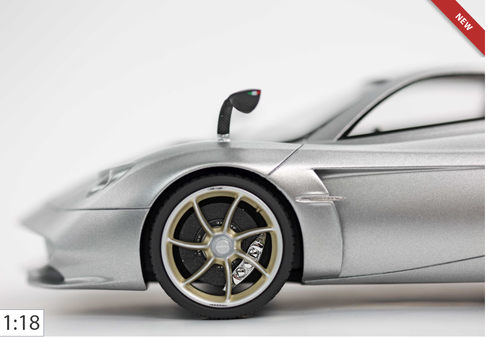 Pagani Huayra Codalunga 1:18 Scale Replica Model Car (Grigio Montecarlo)